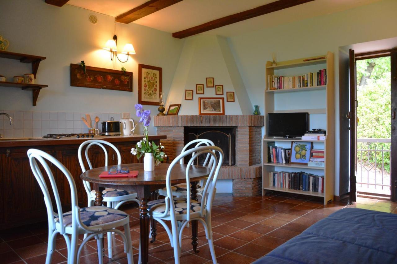 Il Poggiolo Di Parrano Guest House Exterior photo