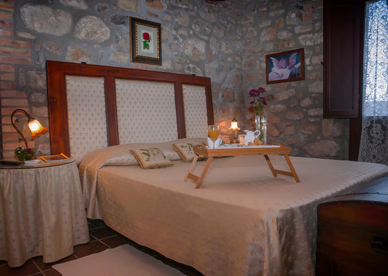 Il Poggiolo Di Parrano Guest House Exterior photo
