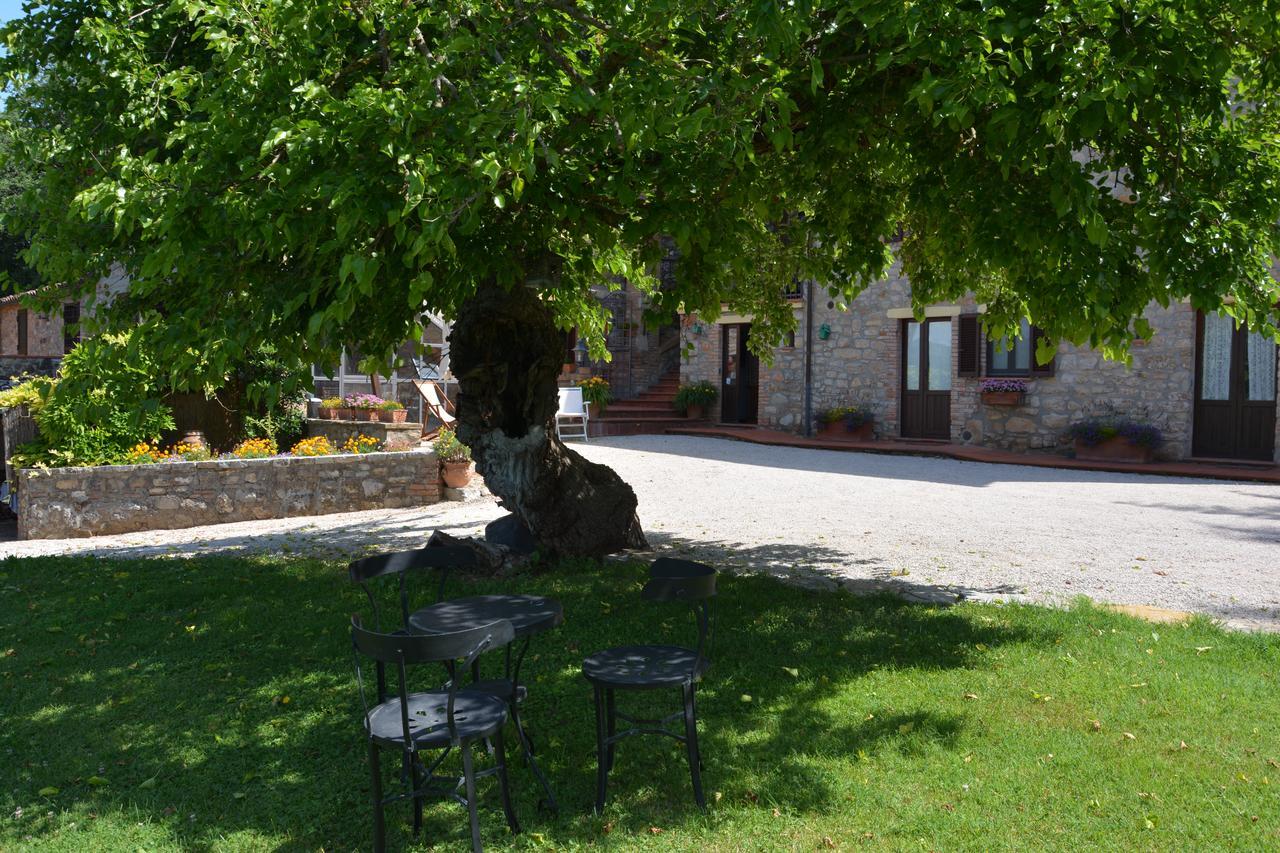 Il Poggiolo Di Parrano Guest House Exterior photo